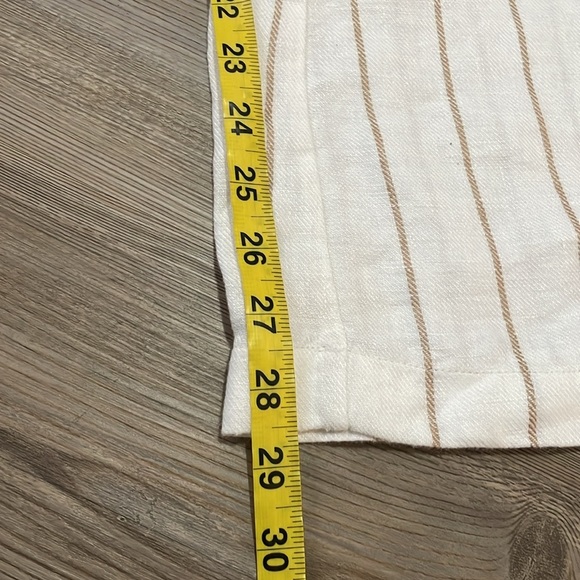H Halston wide leg linen pants Cream Tan stripe Pleated Womens size 4 Relaxed - Picture 7 of 9
